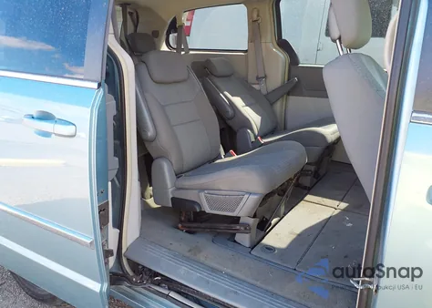 2010 Chrysler Town & Country Touring from USA, damaged, VIN 2A4RR5D12AR324002